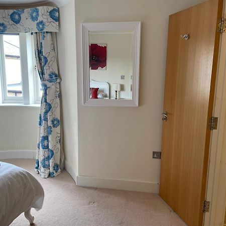Top Floor En-Suite Double Bedrooms With Great View Of Windsor Castle & Free Parking Εξωτερικό φωτογραφία