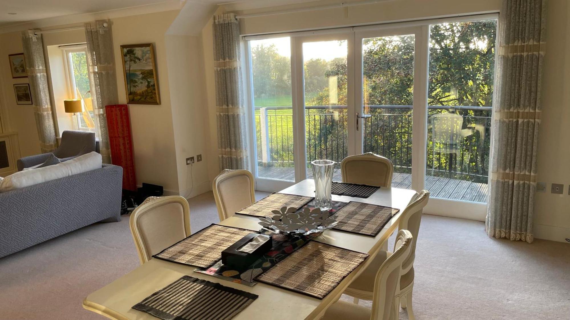 Top Floor En-Suite Double Bedrooms With Great View Of Windsor Castle & Free Parking Εξωτερικό φωτογραφία