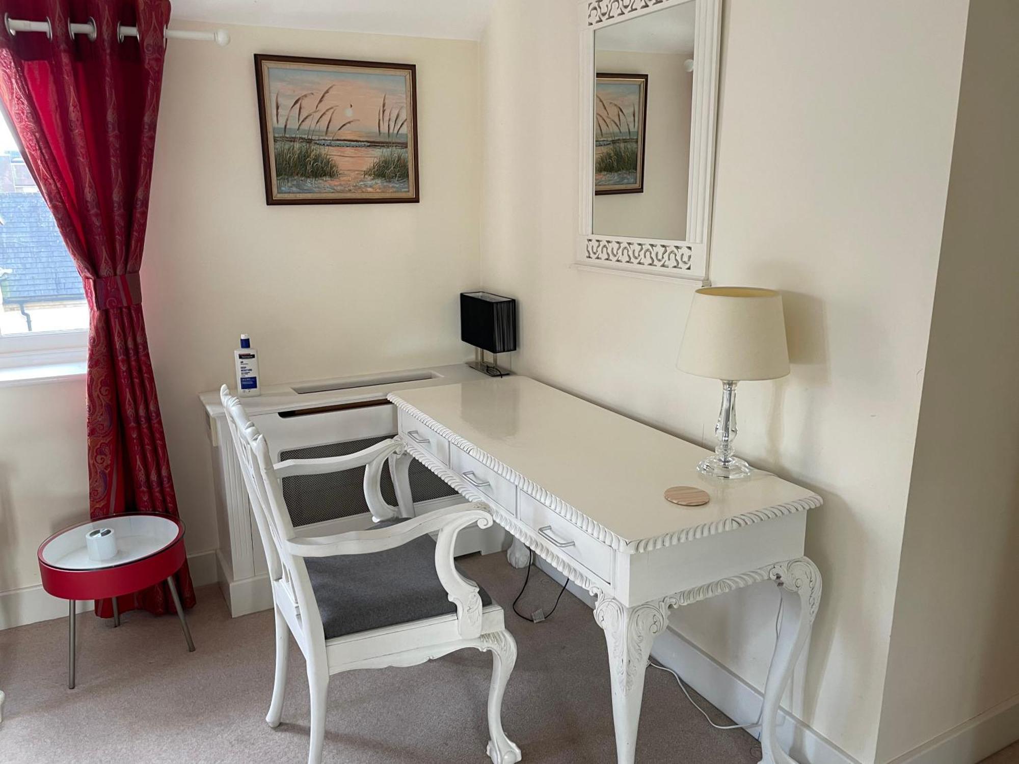 Top Floor En-Suite Double Bedrooms With Great View Of Windsor Castle & Free Parking Εξωτερικό φωτογραφία