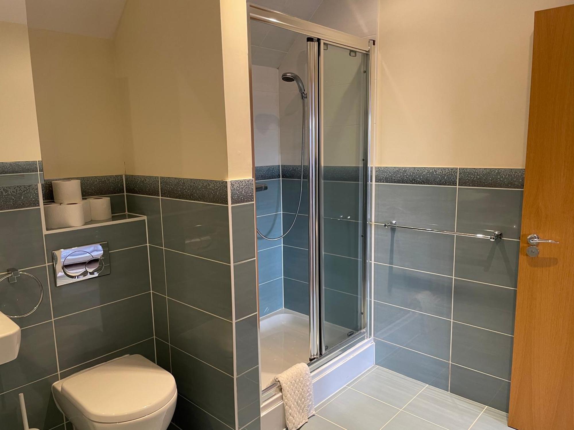 Top Floor En-Suite Double Bedrooms With Great View Of Windsor Castle & Free Parking Εξωτερικό φωτογραφία