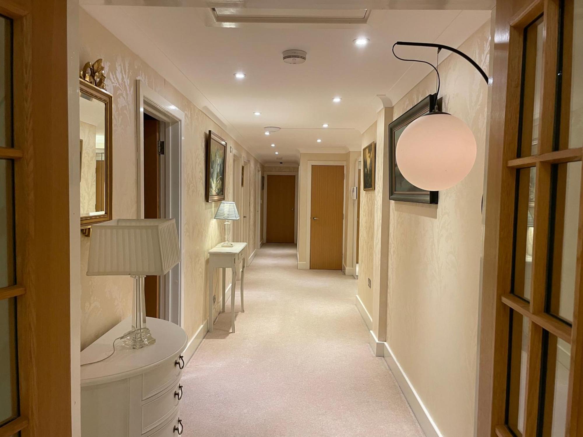 Top Floor En-Suite Double Bedrooms With Great View Of Windsor Castle & Free Parking Εξωτερικό φωτογραφία