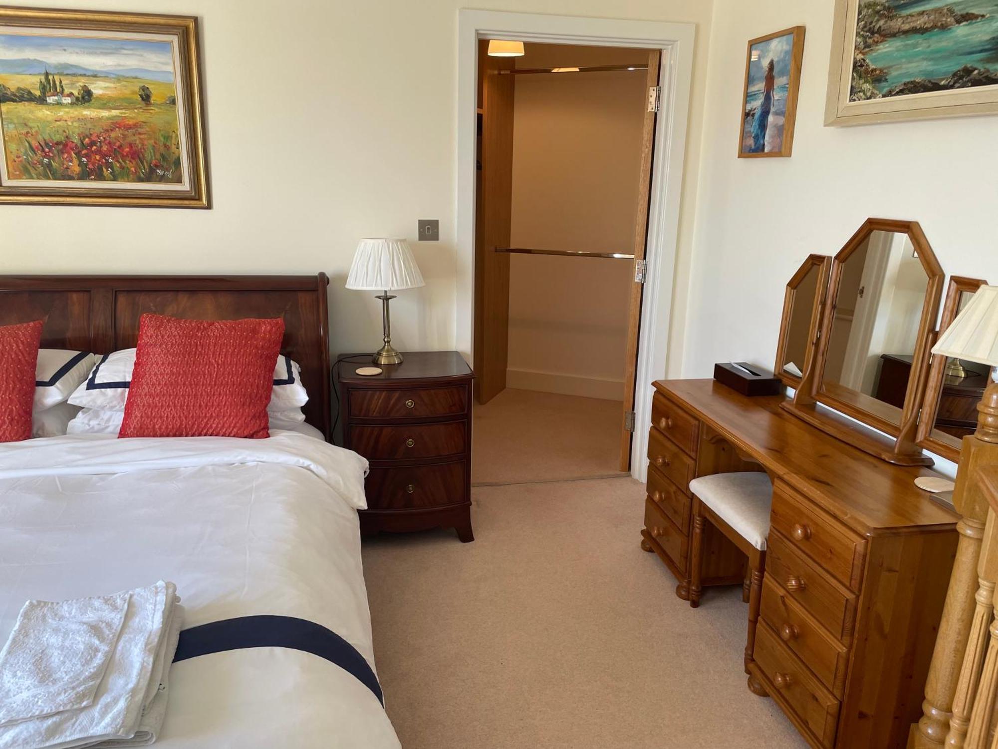 Top Floor En-Suite Double Bedrooms With Great View Of Windsor Castle & Free Parking Εξωτερικό φωτογραφία
