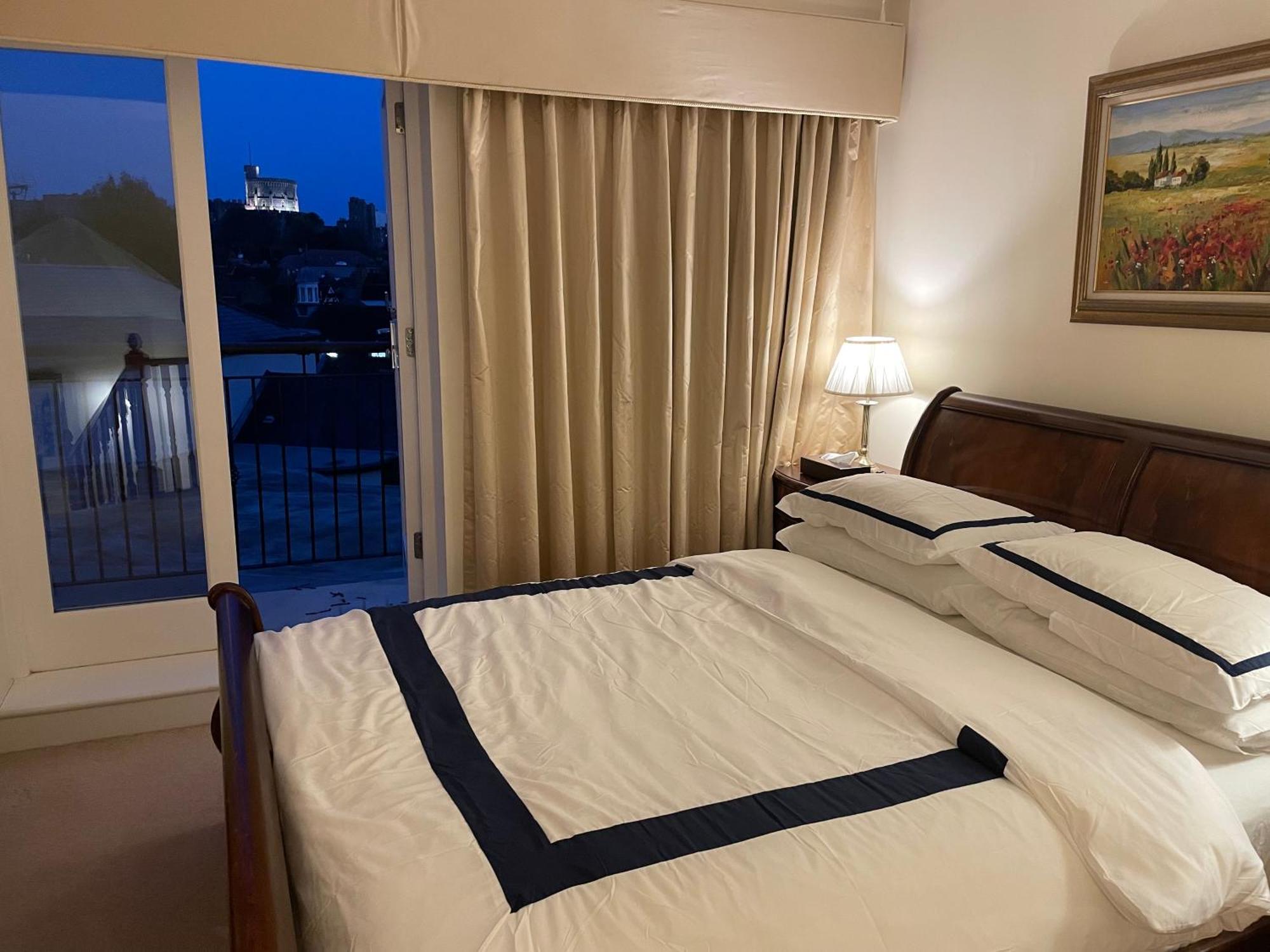 Top Floor En-Suite Double Bedrooms With Great View Of Windsor Castle & Free Parking Εξωτερικό φωτογραφία