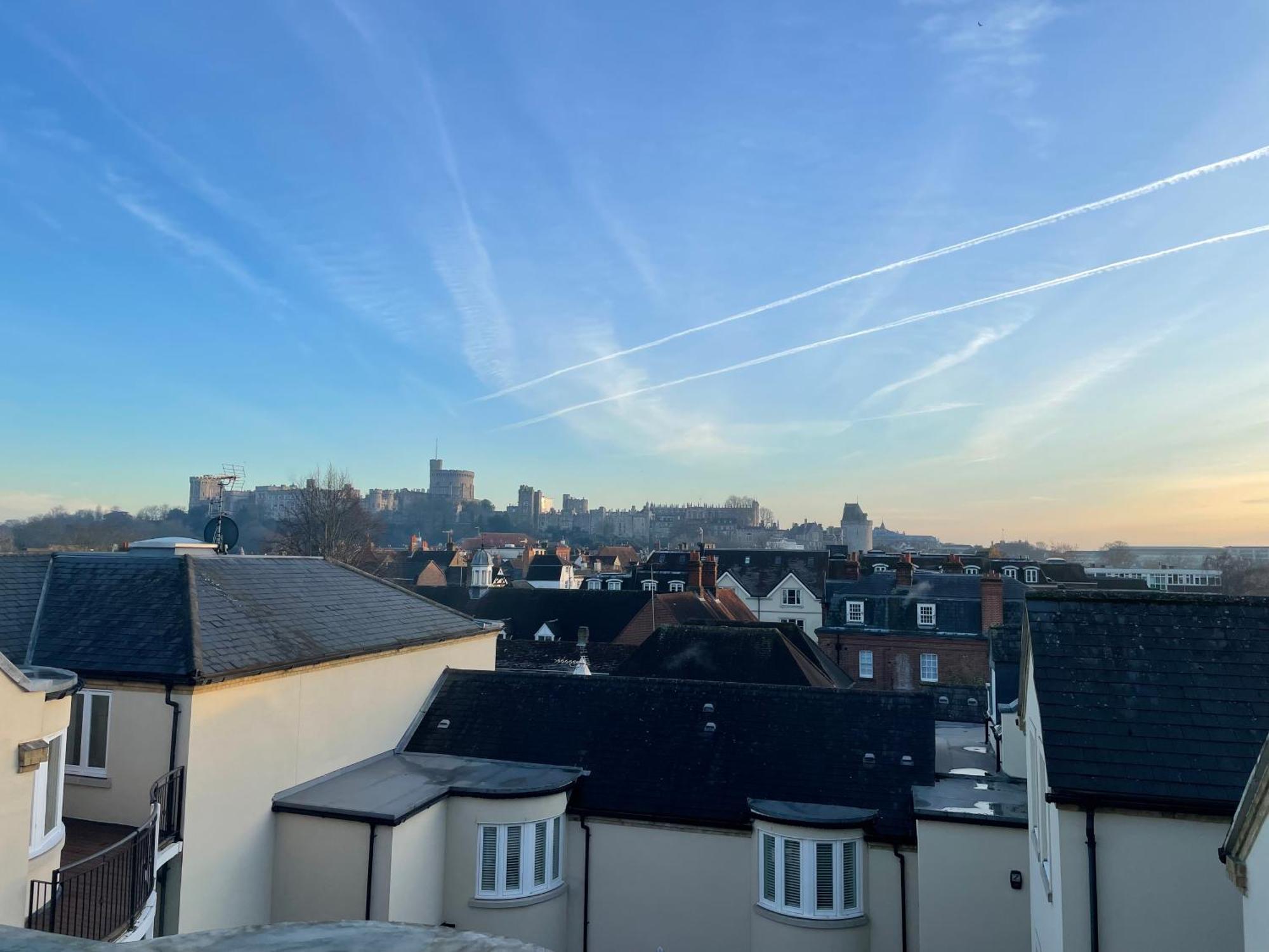 Top Floor En-Suite Double Bedrooms With Great View Of Windsor Castle & Free Parking Εξωτερικό φωτογραφία