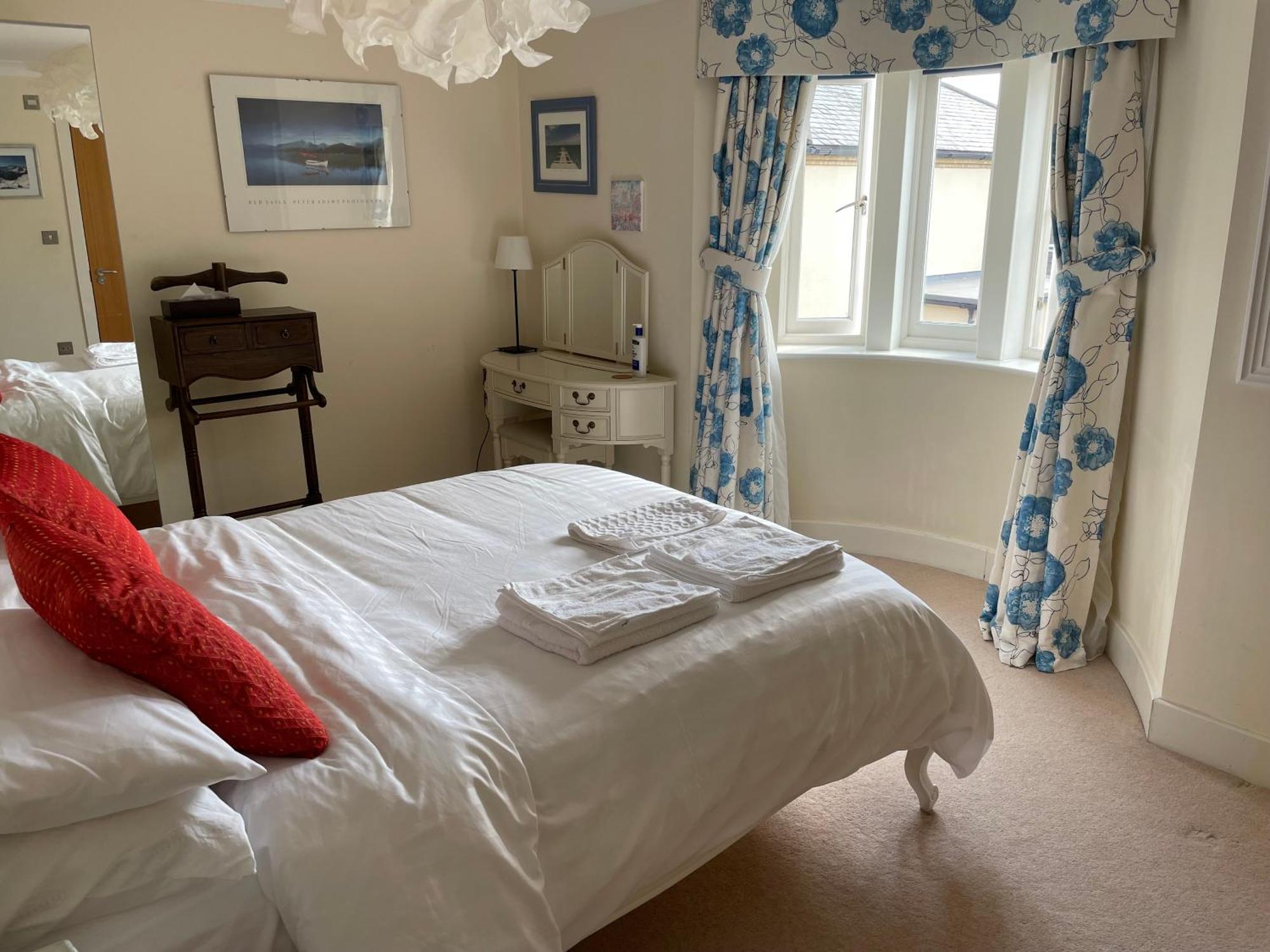 Top Floor En-Suite Double Bedrooms With Great View Of Windsor Castle & Free Parking Εξωτερικό φωτογραφία