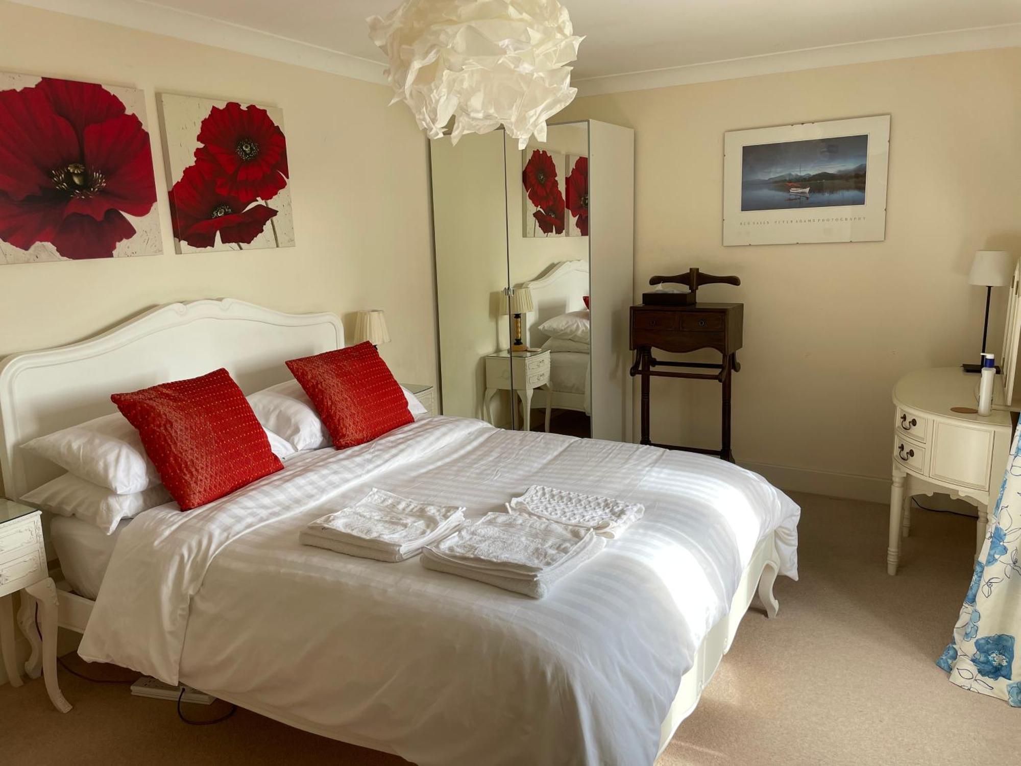 Top Floor En-Suite Double Bedrooms With Great View Of Windsor Castle & Free Parking Εξωτερικό φωτογραφία